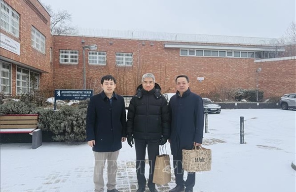 Những chuyến thăm đặc biệt trước Tết Nguyên đán