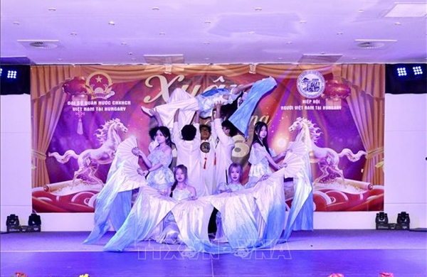 Xuân Bính Ngọ 2026: Cộng đồng người Việt Nam tại Hungary hân hoan đón Tết