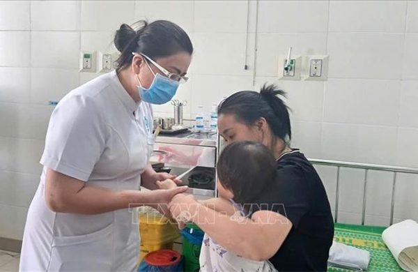 Chủ động ngăn nguy cơ 'dịch chồng dịch'