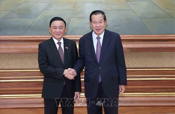 Thường trực Ban Bí thư chào Chủ tịch CPP, Chủ tịch Thượng viện Campuchia