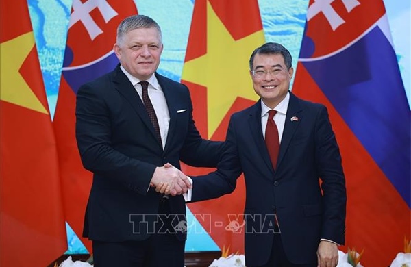 Tuyên bố chung về việc thiết lập quan hệ Đối tác chiến lược giữa Việt Nam và Slovakia