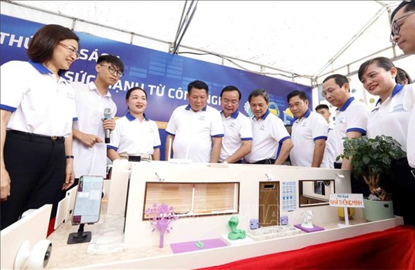 Kết nối tri thức và công nghệ, hướng tới xã hội học tập và đổi mới sáng tạo