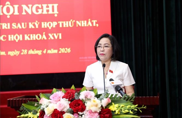 Phó Chủ tịch Quốc hội Nguyễn Thị Thanh tiếp xúc cử tri tại Ninh Bình