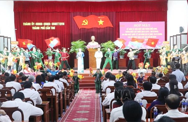 Phát huy tinh thần Chiến thắng 30/4, phát triển đất nước giàu đẹp