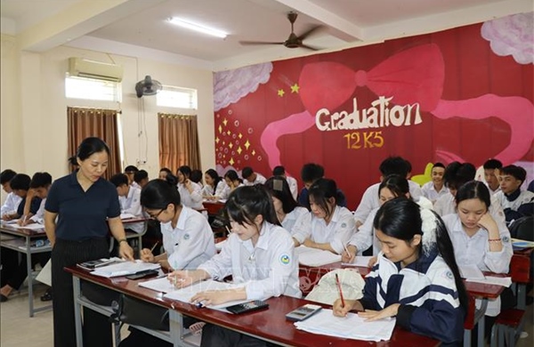 Kỳ thi tốt nghiệp THPT 2026: Lấp 'lỗ hổng' kiến thức, giúp học sinh vượt vũ môn