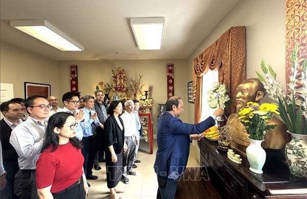 136 năm Ngày sinh Chủ tịch Hồ Chí Minh: Thắt chặt nhịp cầu hữu nghị Việt Nam - Mỹ từ di sản của Người