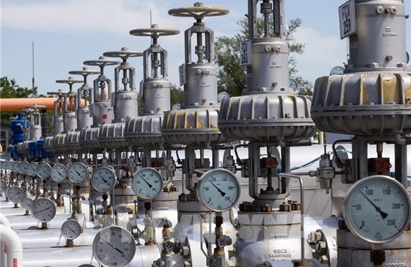 OPEC+ tăng hạn ngạch sản lượng dầu