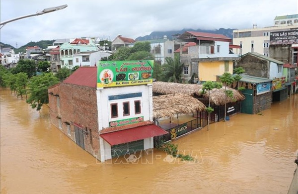 Mưa lớn khiến nước sông Bằng Giang dâng nhanh, Cao Bằng khẩn cấp ứng phó
