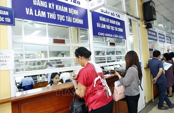Bảo hiểm y tế mở rộng thanh toán cho người tự đi khám ngoại trú từ 1/7