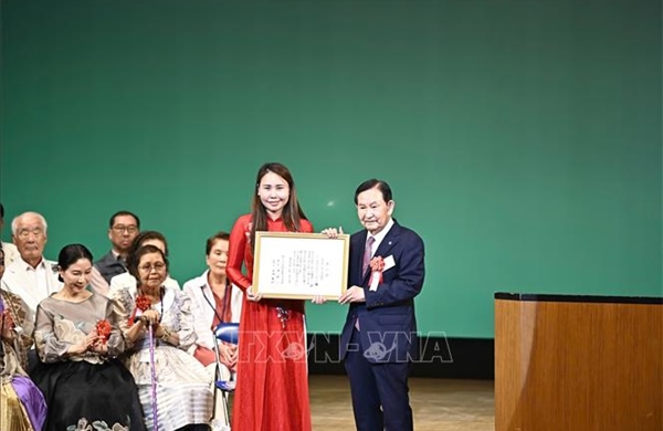Công dân Việt Nam được trao giải thưởng 'Cộng đồng cho Công dân Toàn cầu' tại Nhật Bản