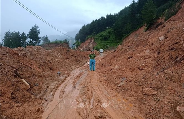 Không chủ quan, chủ động ứng phó với các hình thái thời tiết nguy hiểm