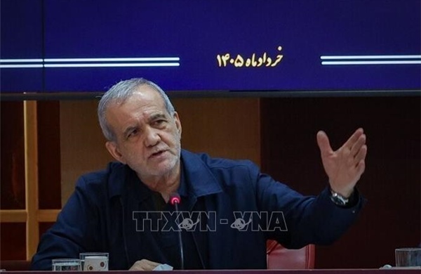Xung đột tại Trung Đông: Tổng thống Iran ủng hộ đối thoại với Mỹ