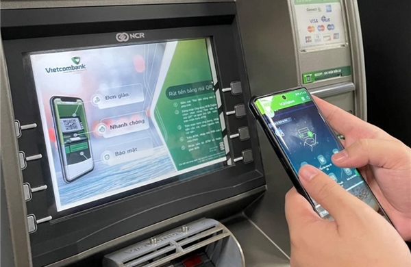 Ngân hàng tăng tốc số - Bài cuối: Lấy người dân và doanh nghiệp làm trung tâm