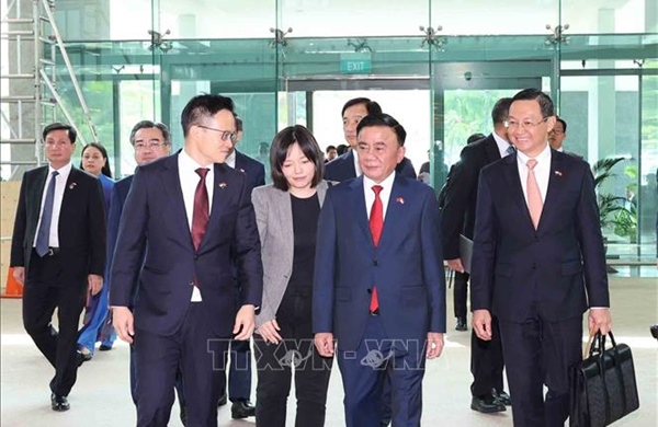 Thường trực Ban Bí thư Trần Cẩm Tú kết thúc tốt đẹp chuyến thăm chính thức Singapore