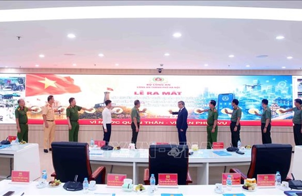 Ra mắt ba sản phẩm chuyển đổi số phục vụ người dân