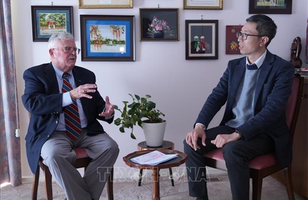 Từ Đổi mới đến khát vọng hùng cường - Bài 3: Giáo sư Carl Thayer: Bước chuyển ngoạn mục của Việt Nam