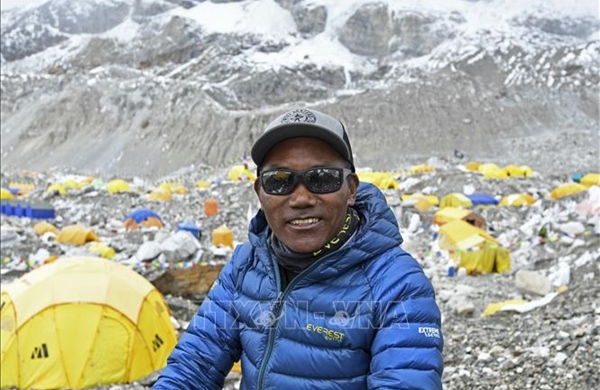 Người đàn ông Nepal lập kỷ lục 29 lần chinh phục 'Nóc nhà thế giới'