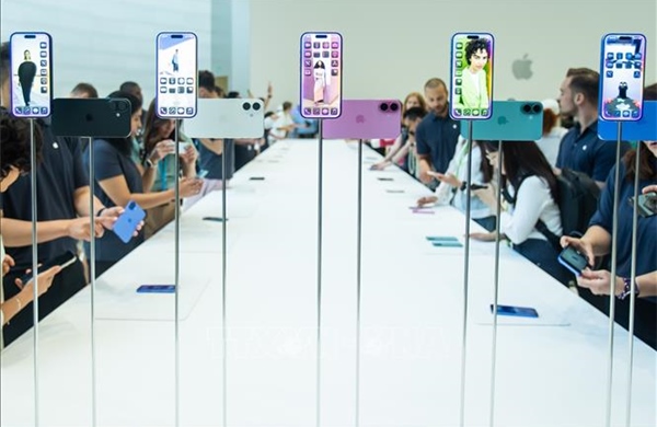Sản xuất iPhone tại Mỹ - &#39;Câu chuyện cổ tích&#39; của Apple
