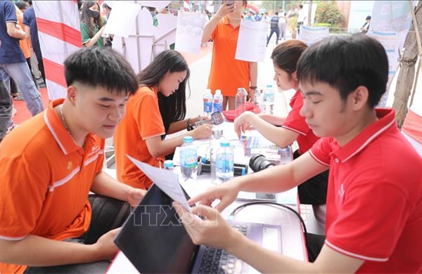 Doanh nghiệp Vĩnh Phúc &#39;khát&#39; lao động
