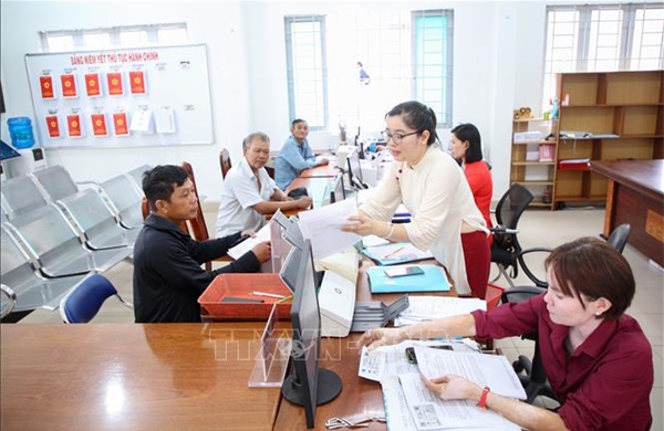Tinh gọn bộ máy: Ổn định tổ chức, phục vụ nhân dân