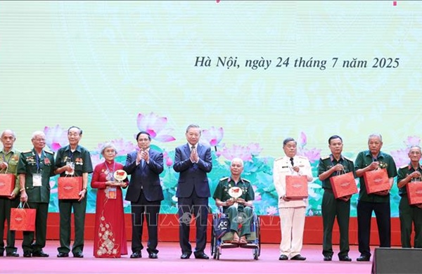 Tổng Bí thư Tô Lâm: Chăm lo, thực hiện chính sách ưu đãi người có công là bổn phận, nhiệm vụ thường xuyên, lâu dài