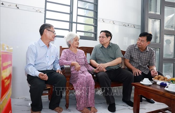 Vẹn tròn những mái ấm tri ân 