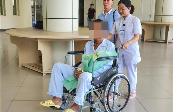 Thực hiện thành công ca ghép tim xuyên Việt ở bệnh nhân lớn tuổi