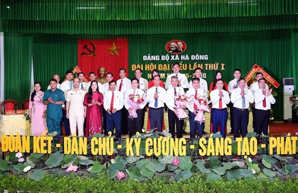 Phát triển nông nghiệp công nghệ cao gắn với du lịch trải nghiệm