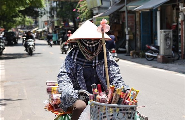 Nguyên nhân gây nắng nóng kỷ lục ở Bắc Bộ và Trung Bộ