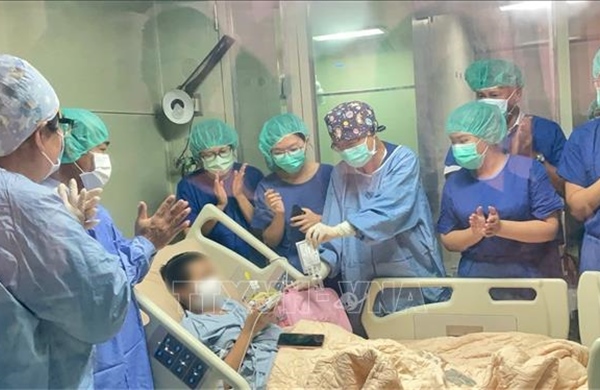 Lần đầu tiên điều trị thành công bệnh ung thư máu bằng liệu pháp tế bào miễn dịch CAR-T