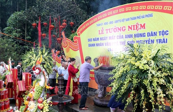 Tạm dừng tổ chức khai hội mùa thu Côn Sơn - Kiếp Bạc vì mưa bão