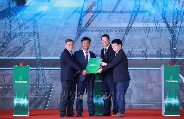 Cơ chế mua bán điện trực tiếp DPPA có gỡ được &#39;nút thắt&#39; điện LNG?