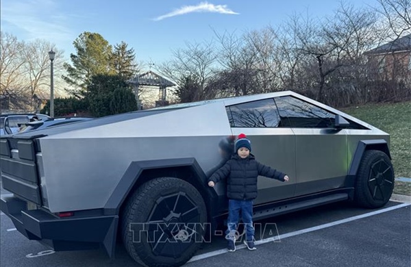 Năm xoay chuyển của các hãng sản xuất lớn về xe điện