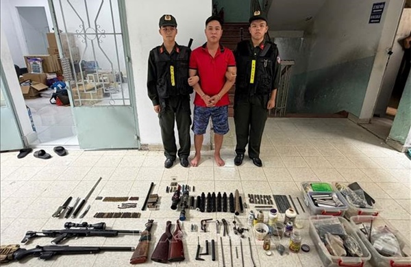 Triệt phá đường dây mua bán vũ khí quy mô lớn