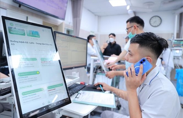 Xuân của những ca trực xuyên giao thừa