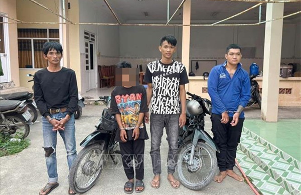Bắt nhóm thanh thiếu niên gây ra hàng loạt vụ cướp manh động