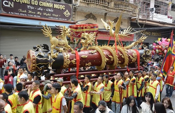 Tưng bừng lễ hội rước pháo Đồng Kỵ