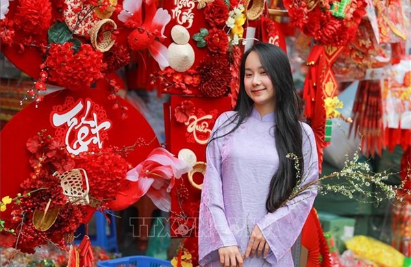 Rực rỡ sắc Xuân giữa lòng phố cổ Hà Nội