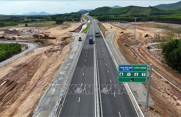 Sắp triển khai thu phí không dừng trên cao tốc qua Hà Tĩnh