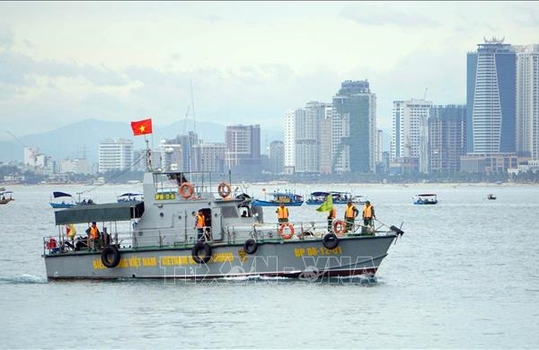 Mở rộng tìm kiếm hai nạn nhân còn mất tích sau vụ sóng cuốn tại Mũi Nghê