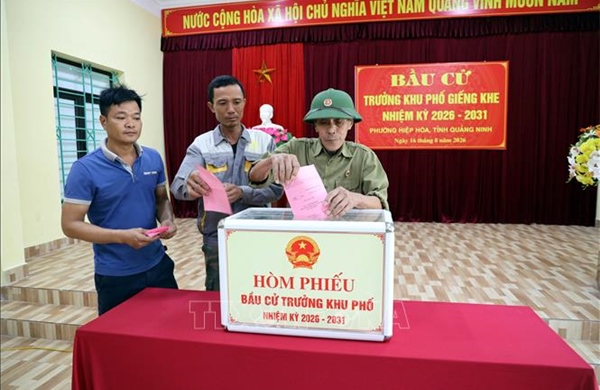 Rộn ràng ngày bầu cử trưởng thôn, bản, khu phố ở Quảng Ninh