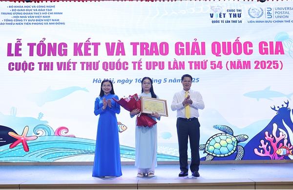 Học sinh lớp 10 tại Đà Nẵng đạt giải Nhất cuộc thi Viết thư quốc tế UPU năm 2025