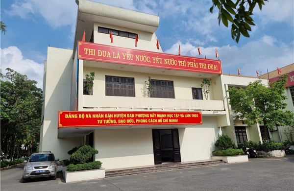 Giải quyết chế độ cho cán bộ cấp huyện, xã ở Hà Nội khi sắp xếp bộ máy như thế nào?