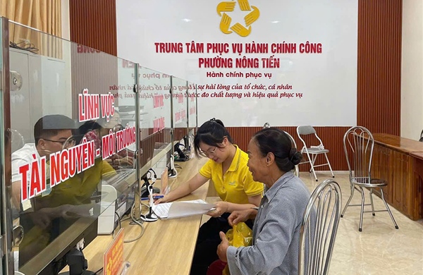 Quy định chế độ tiền lương đối với cán bộ, công chức khi bỏ cấp huyện 
