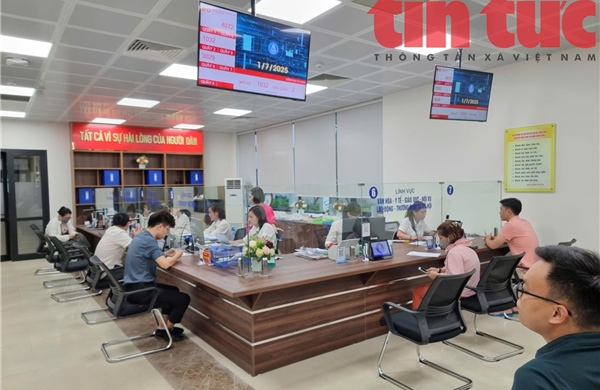 Chi trả lương hưu, trợ cấp BHXH kịp thời khi vận hành chính quyền địa phương 2 cấp