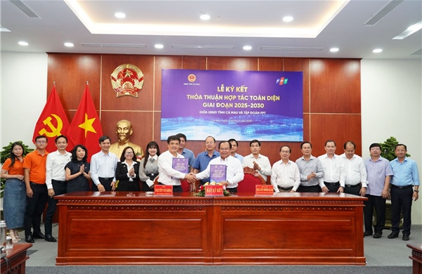 Cà Mau hợp tác chiến lược chuyển đổi số toàn diện