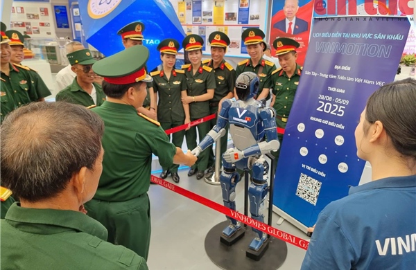 Những dấu ấn công nghệ mới tại Triển lãm thành tựu Đất nước