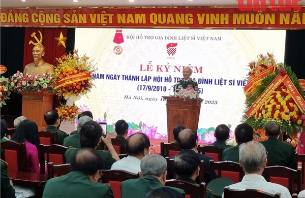 Hành trình 15 năm nghĩa tình tri ân liệt sĩ