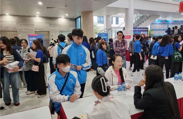 Khó tuyển lao động phổ thông dịp cuối năm dù thêm chế độ phúc lợi