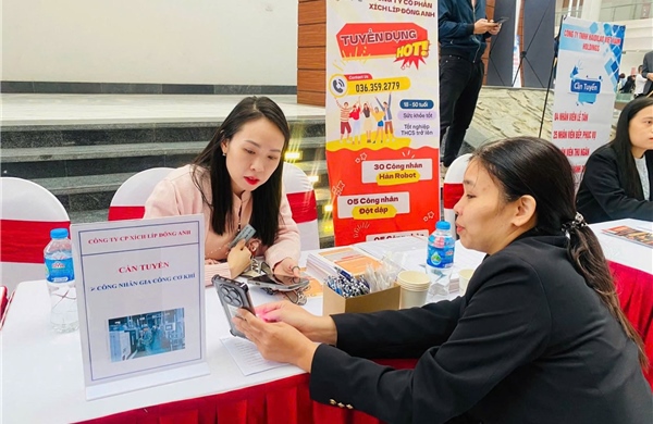 AI mở cơ hội mới, nhưng gia tăng áp lực việc làm tại Việt Nam